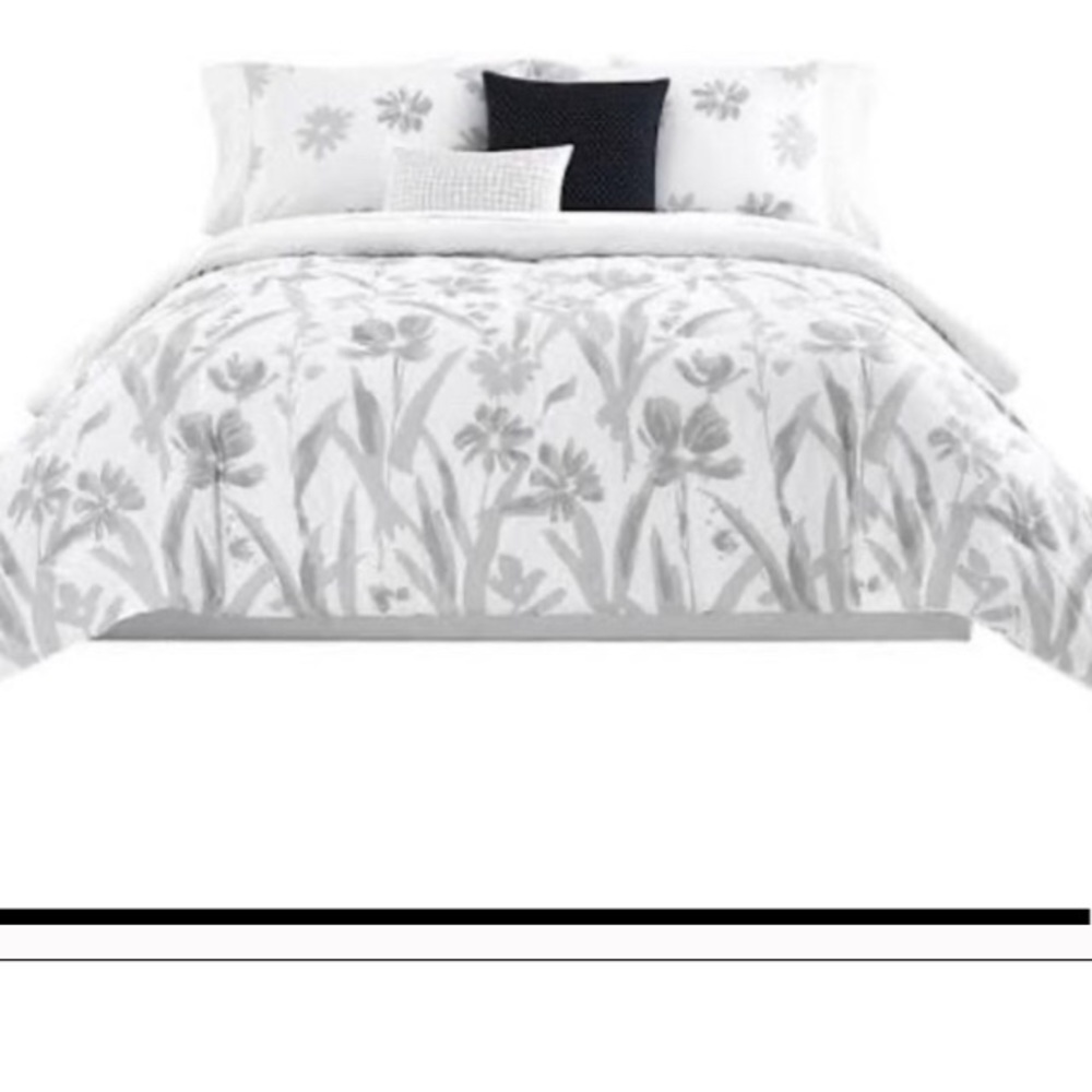 Kate spade gray floral full queen comforter set - Picture 8 of 8